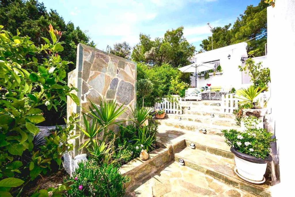 Villa Cute Tiny House à Rafína Extérieur photo