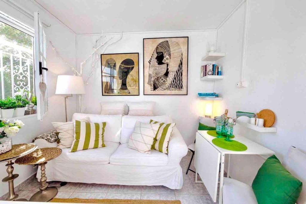 Villa Cute Tiny House à Rafína Extérieur photo